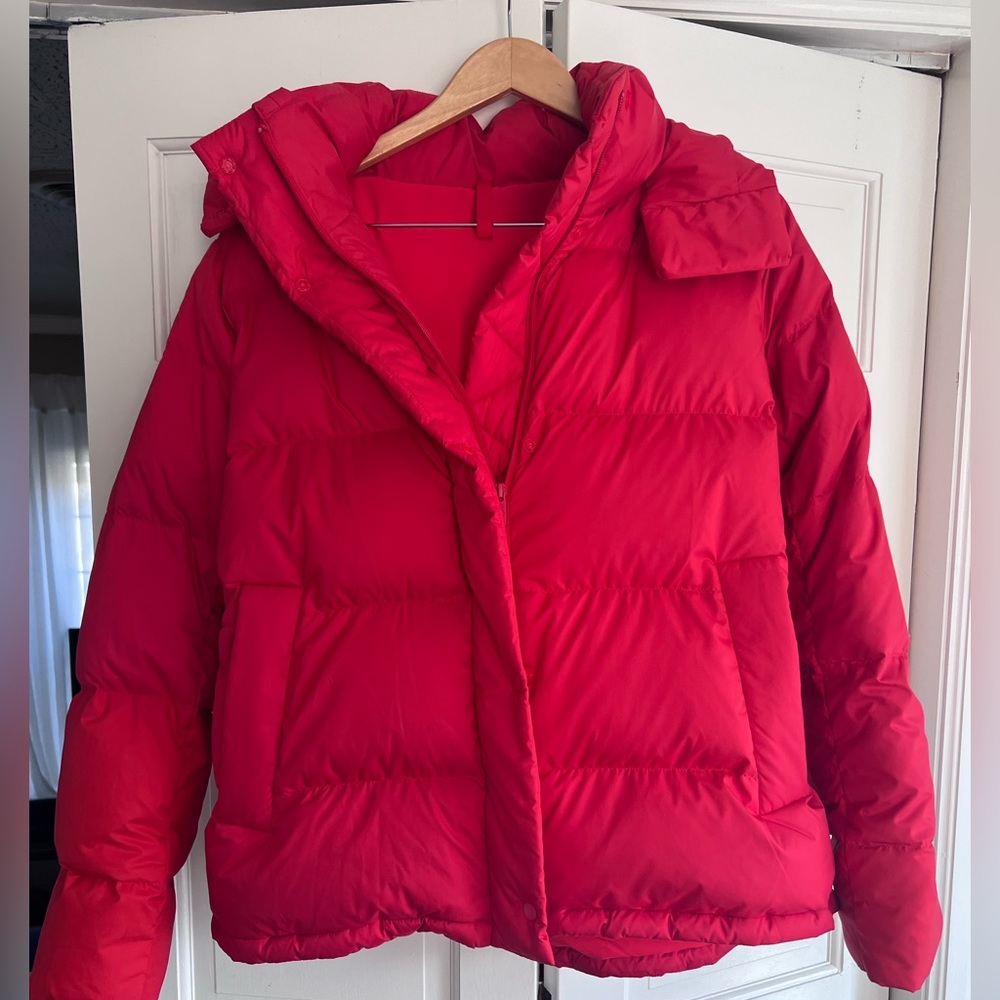 Lululemon puffer jacket. Woman’s 14